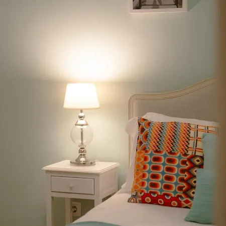 2br With Large Private Terrace | By Airnest Appartement *